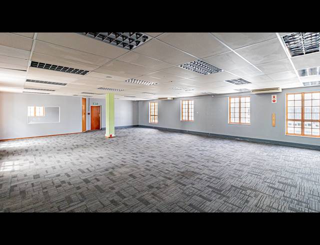 1,702M² OFFICE FOR SALE IN KENSINGTON B